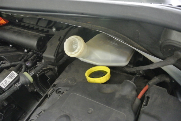 liquide freins Peugeot 207 1.4 VTi